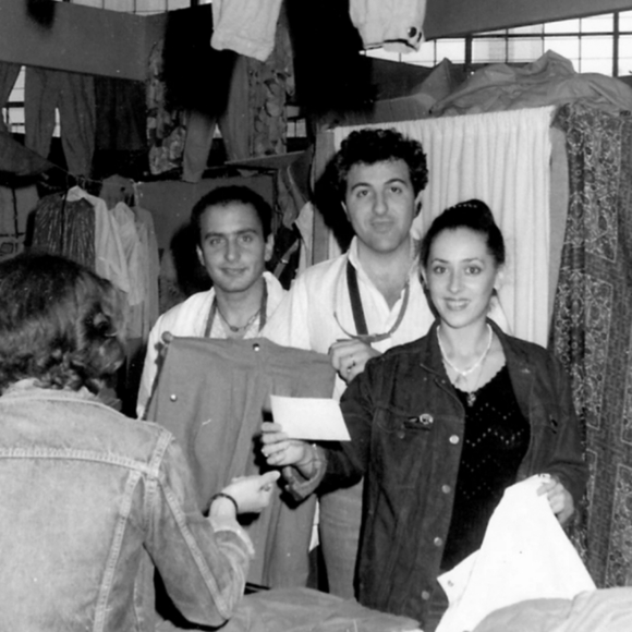 BISOU BISOU Black Very Leather Like Strap Modern Art Graphic Captivating Tank - Picture 15 of 16